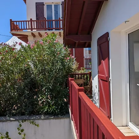 2 Adultes, 2 Enfants A Proximite Immediate Des Plages Et Des Commerces Apartman